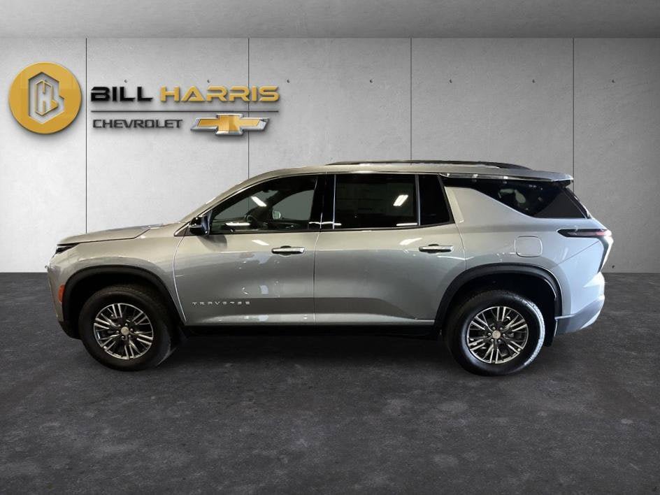 New 2026 Chevrolet Traverse LT w/ Driver Confidence Package AWD/4WD image 14