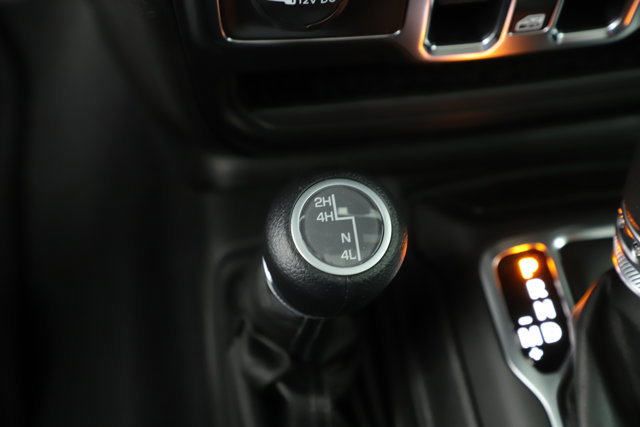 New 2025 Jeep Gladiator Sport image 17