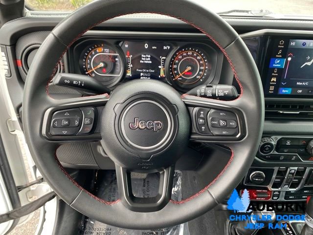 Used 2024 Jeep Wrangler Unlimited Rubicon AWD/4WD image 33