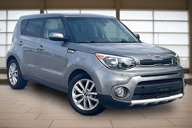 Used 2019 Kia Soul + FWD image 11