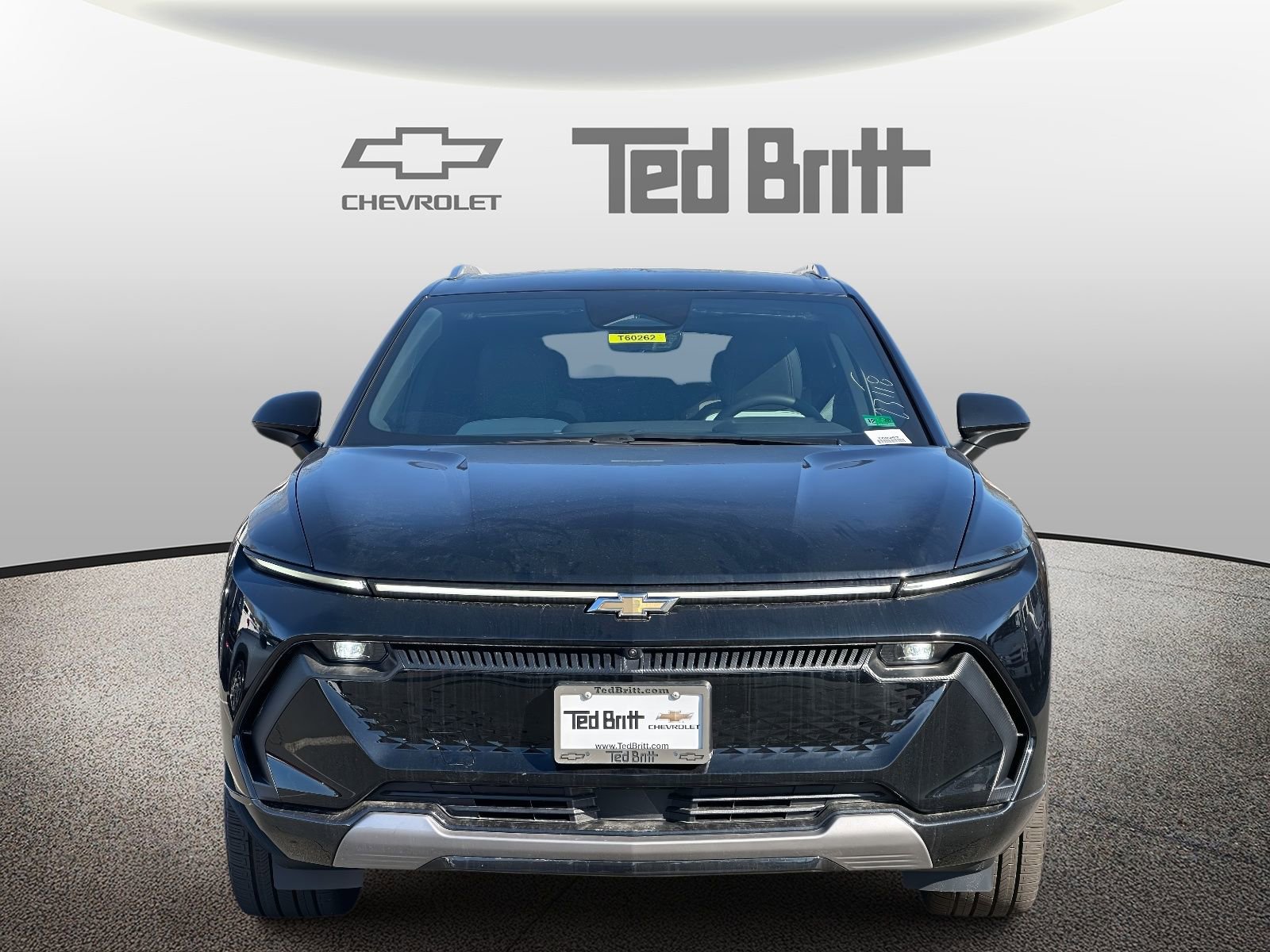 New 2026 Chevrolet Equinox EV LT w/ Convenience Package II image 2