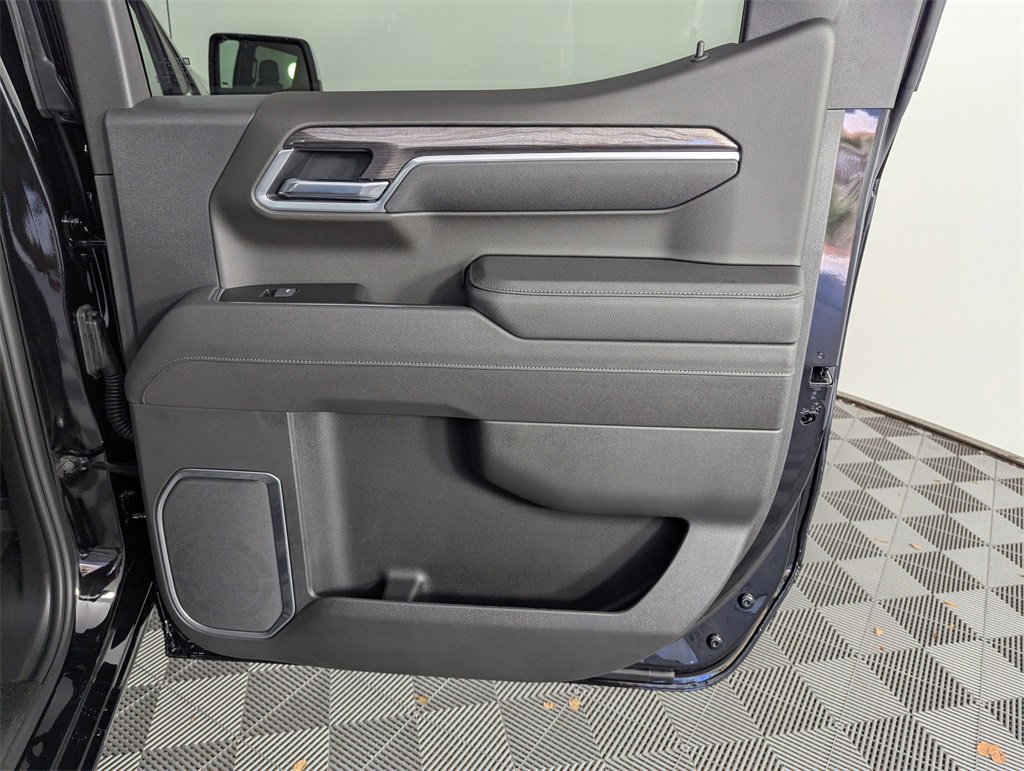 Used 2026 Chevrolet Silverado 1500 LTZ image 28