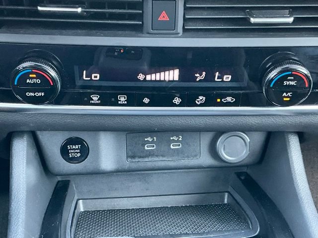Used 2025 Nissan Rogue SV FWD image 25