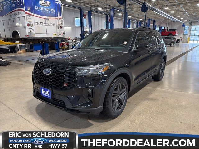 New 2026 Ford Explorer ST w/ Sun And Sound Package