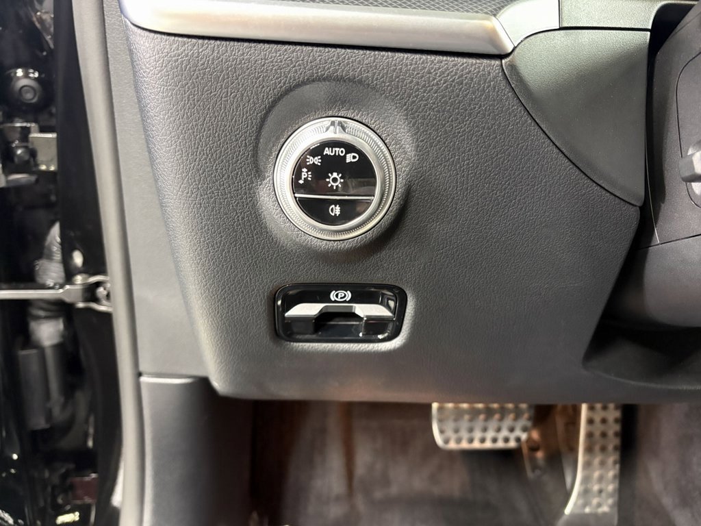 Used 2024 Mercedes-Benz C 43 AMG 4MATIC Sedan image 10