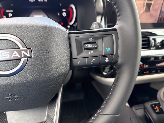 New 2026 Nissan Pathfinder SL w/ SL Premium Package FWD image 32