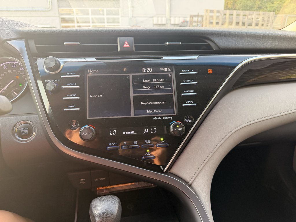 Used 2018 Toyota Camry LE w/ Audio Package FWD image 11