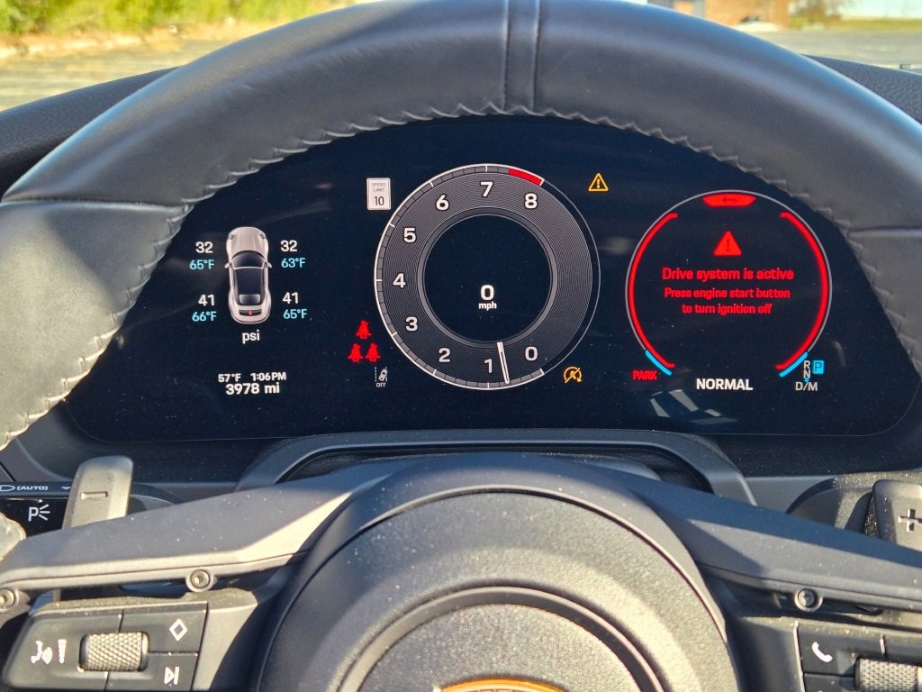 Used 2025 Porsche 911 Carrera image 35