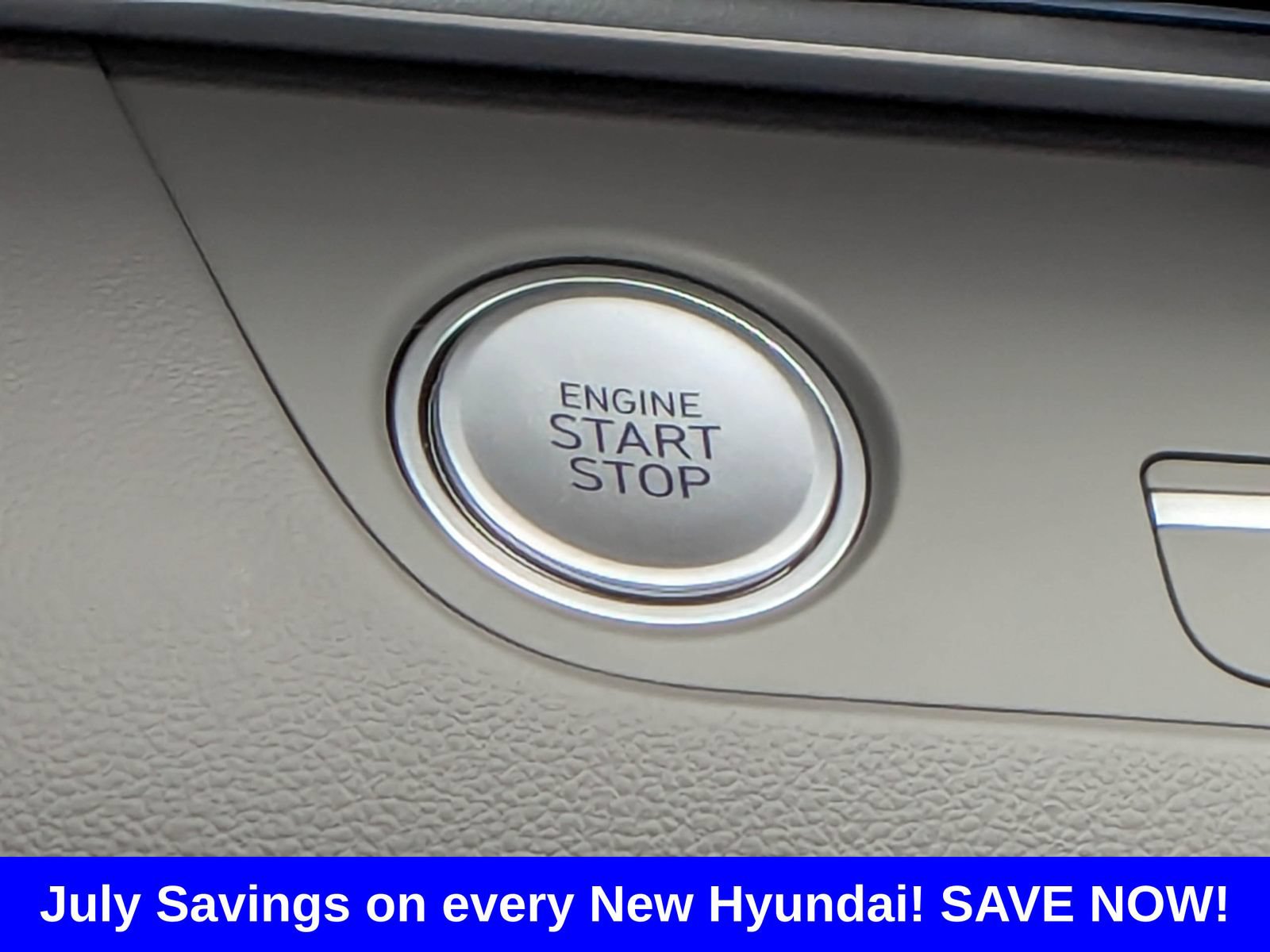 New 2025 Hyundai Elantra SEL FWD image 40