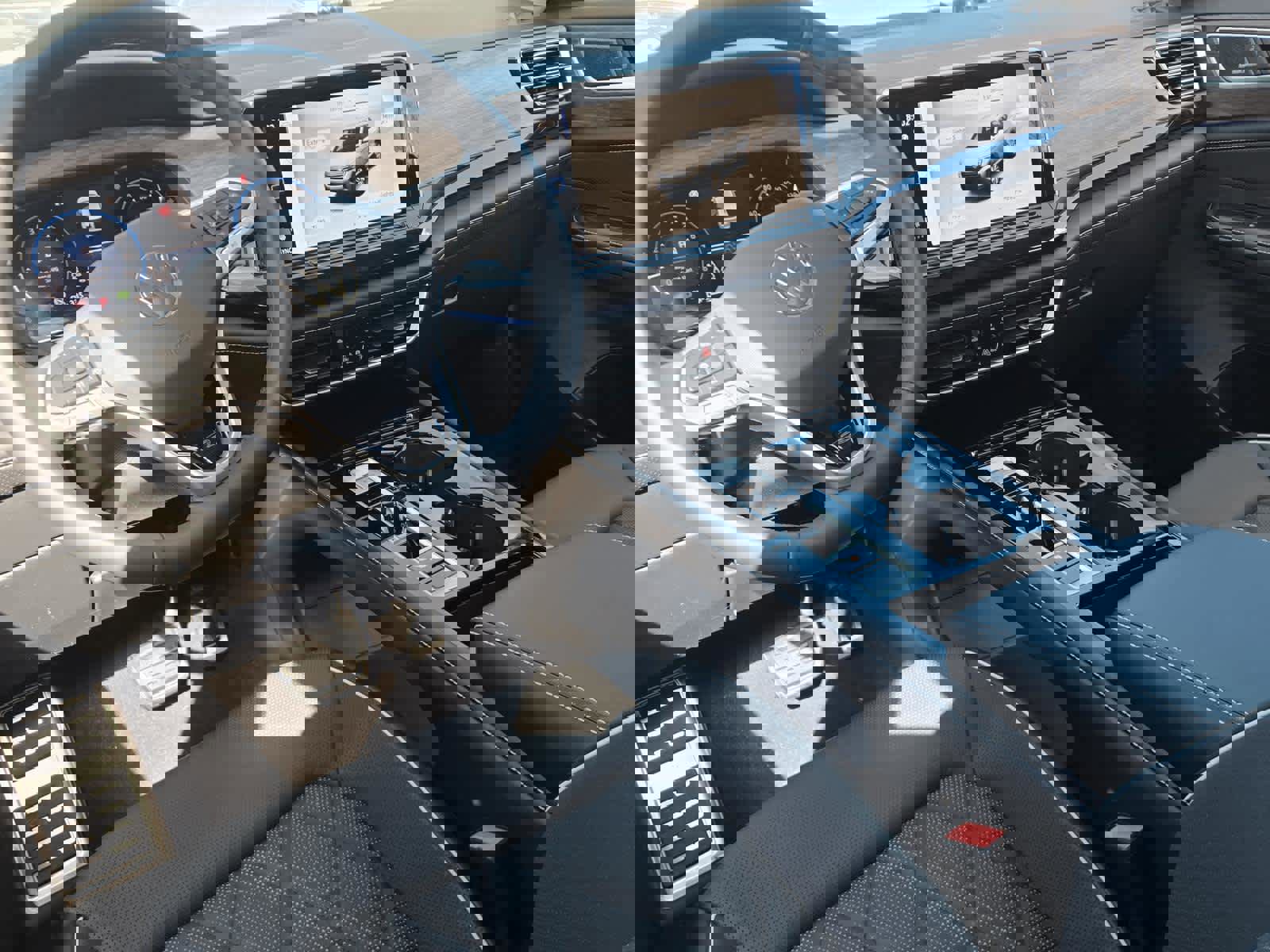 New 2026 Volkswagen Atlas SEL Premium R-Line image 17