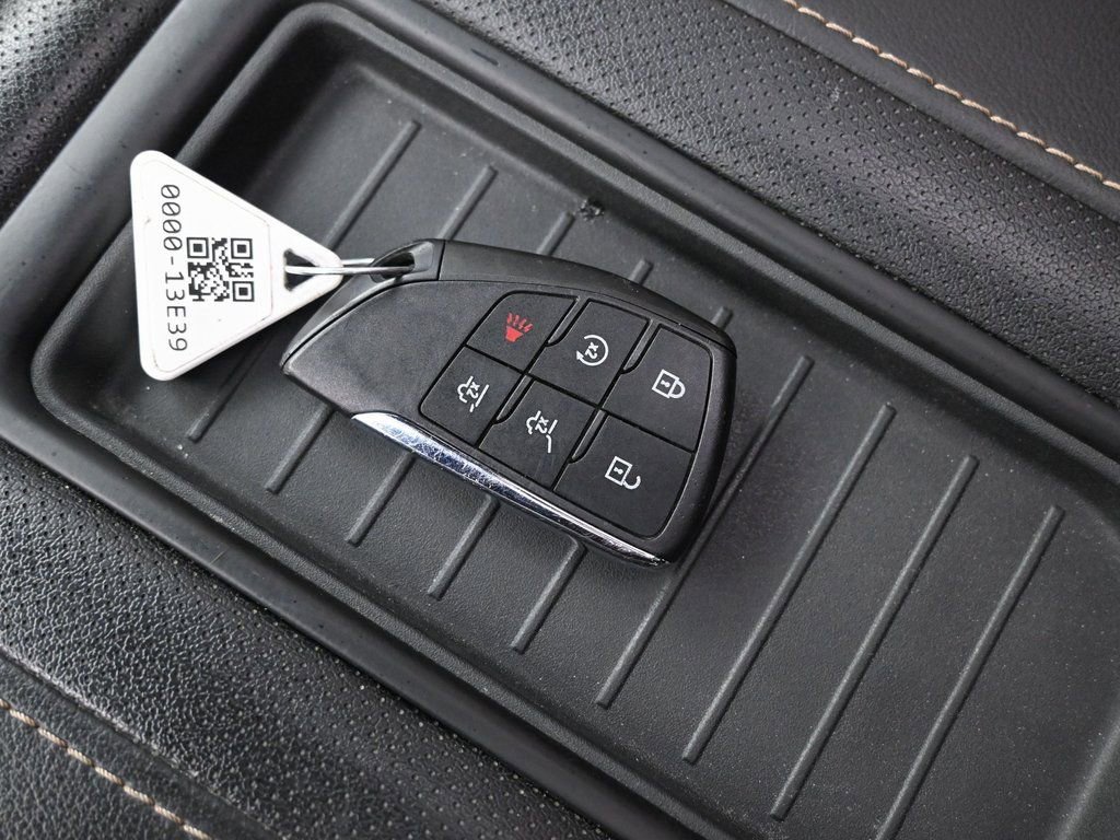 Used 2023 GMC Yukon XL AT4 w/ AT4 Premium Package image 11