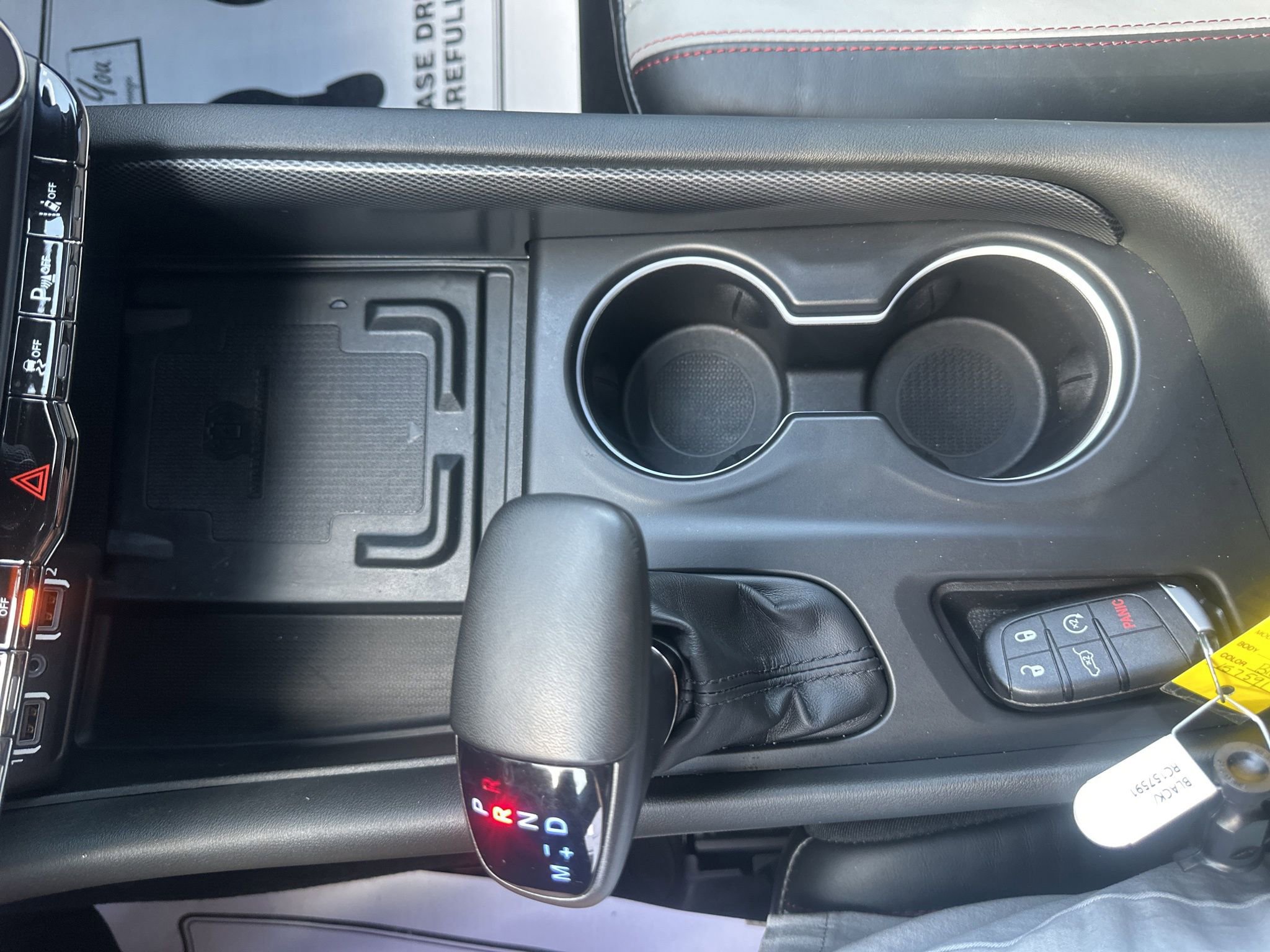 Used 2024 Dodge Durango GT image 40