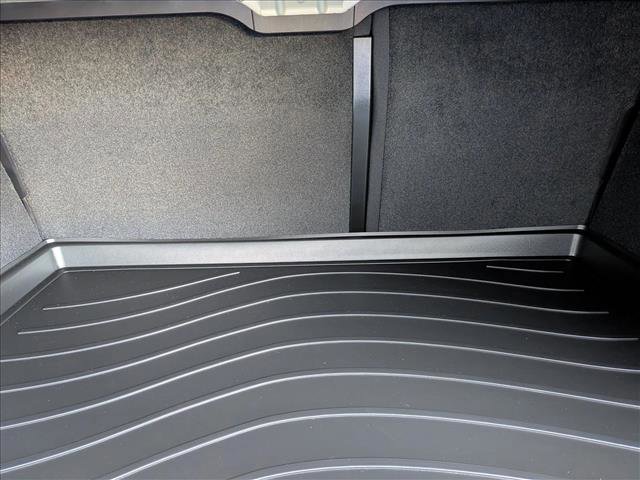 New 2026 Porsche Taycan image 23