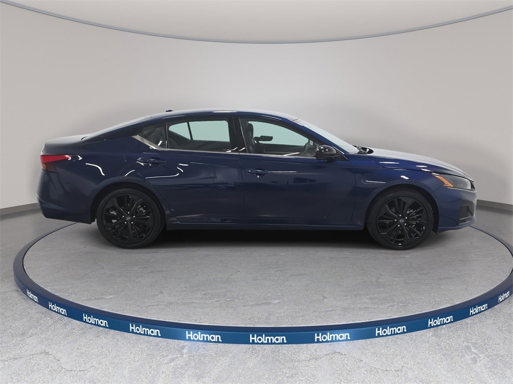 Used 2024 Nissan Altima 2.5 SR image 5