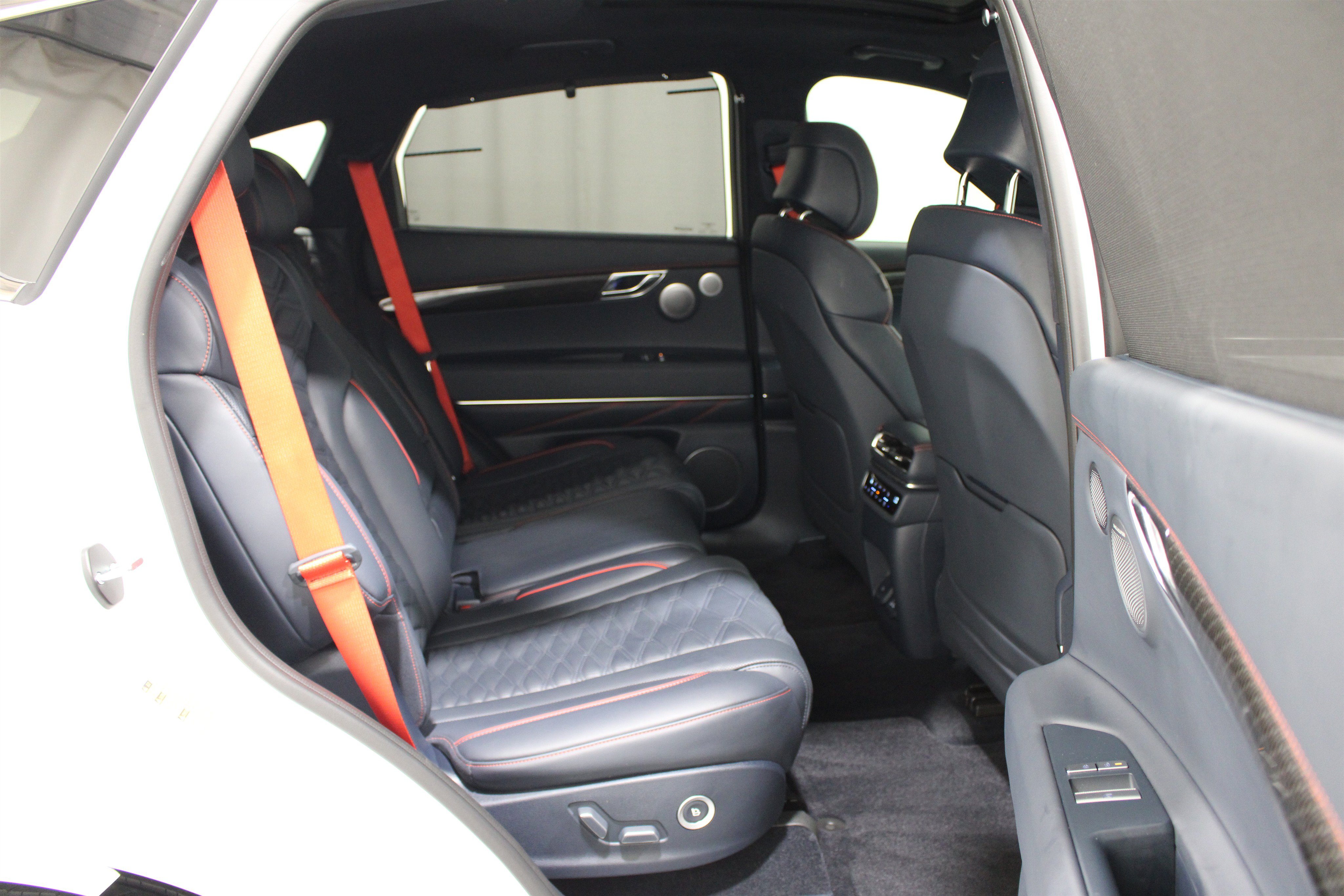 Used 2026 Genesis GV80 3.5T e-SC AWD/4WD image 26