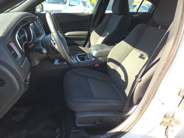 Used 2018 Dodge Charger GT AWD/4WD image 9