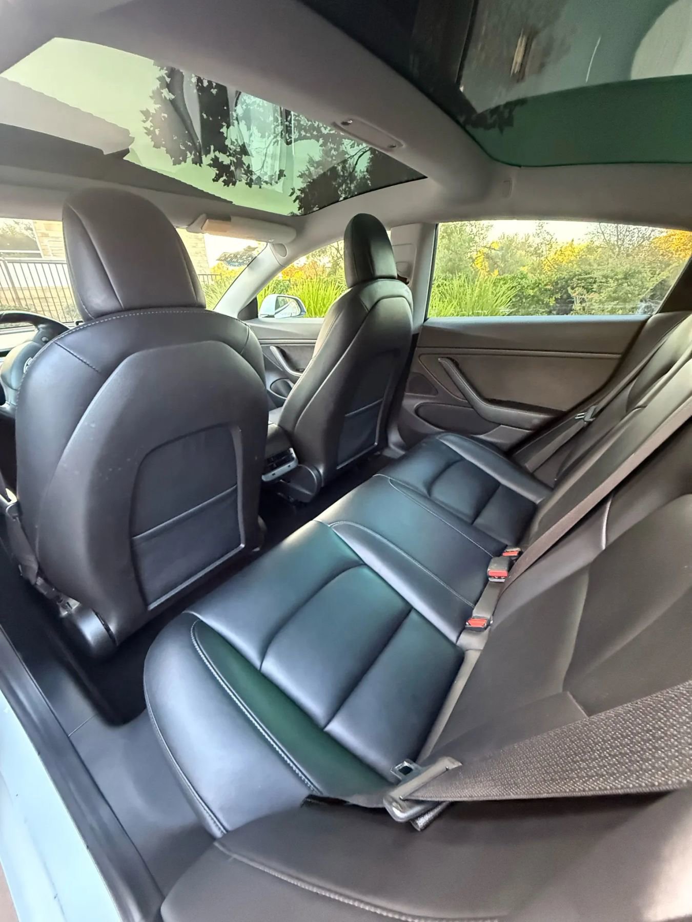 Used 2018 Tesla Model 3 Long Range image 14