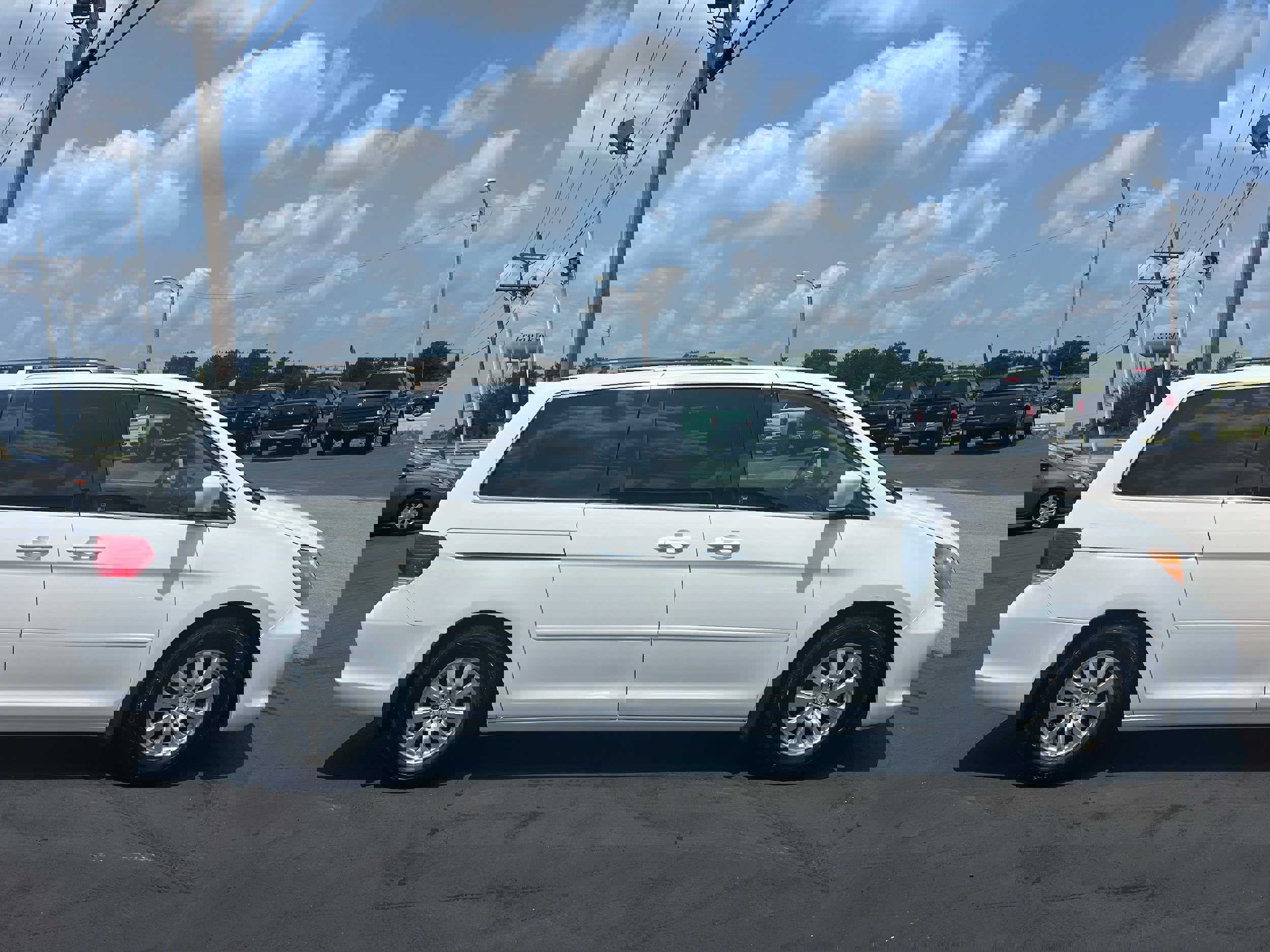 Used 2010 Honda Odyssey EX image 4