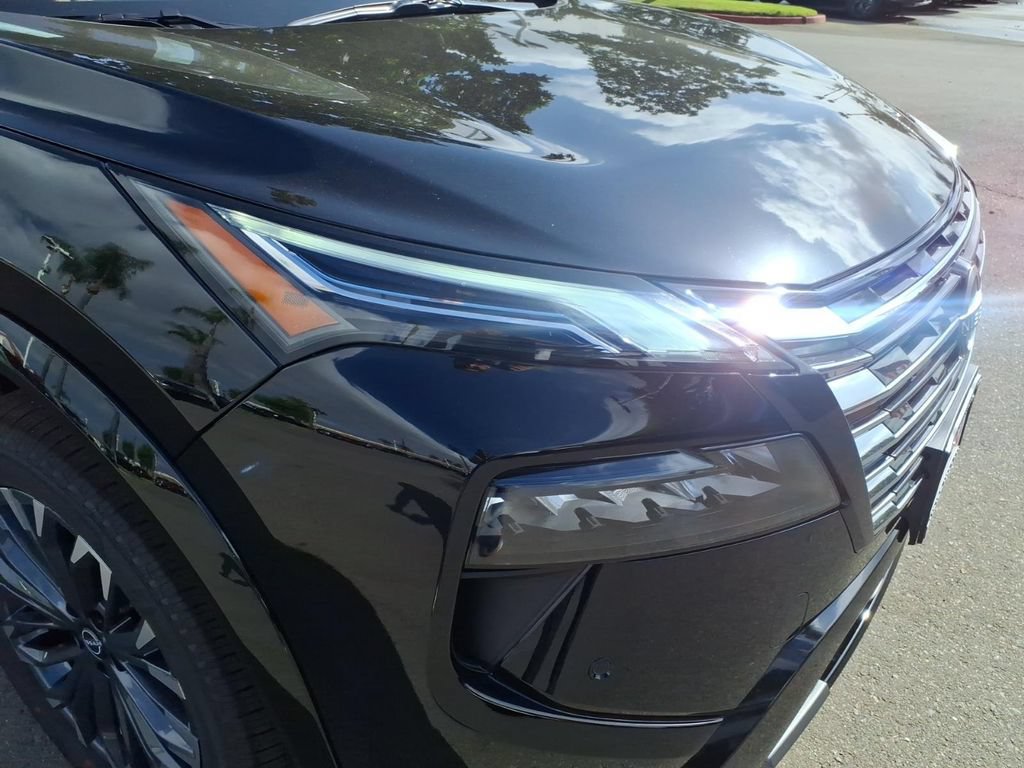 New 2026 Nissan Rogue Platinum AWD/4WD image 4