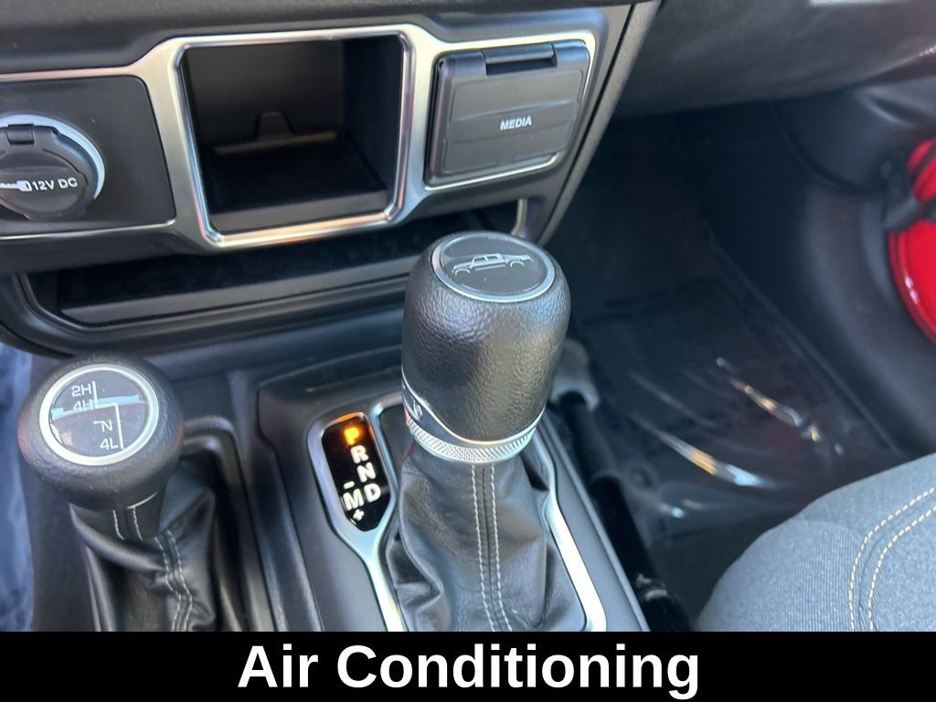 Certified 2024 Jeep Gladiator Sport image 14