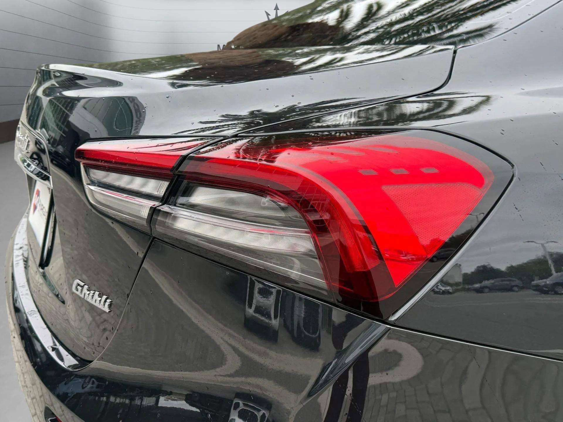 Used 2022 Maserati Ghibli Modena image 17