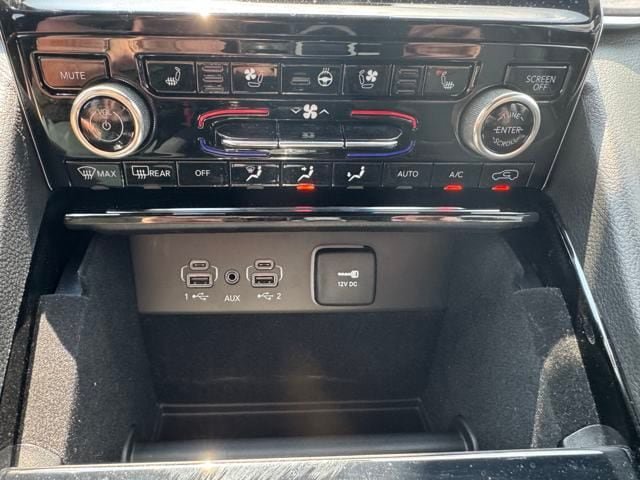 Used 2022 Jeep Grand Cherokee L Overland RWD image 46