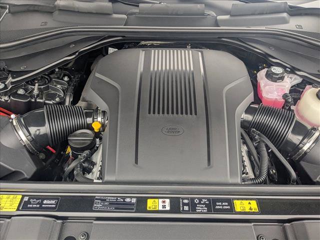 New 2025 Land Rover Range Rover SE image 18