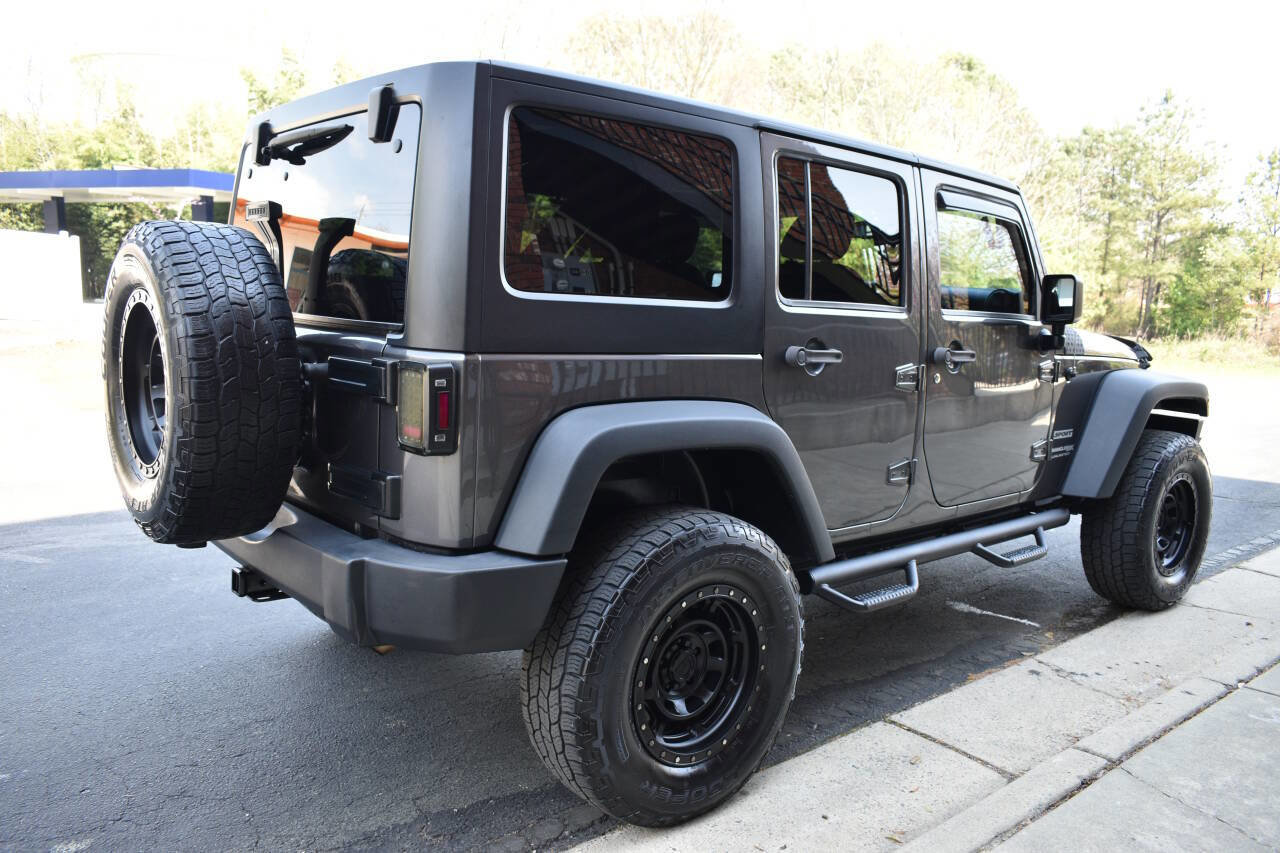Used 2018 Jeep Wrangler Unlimited Sport S image 3