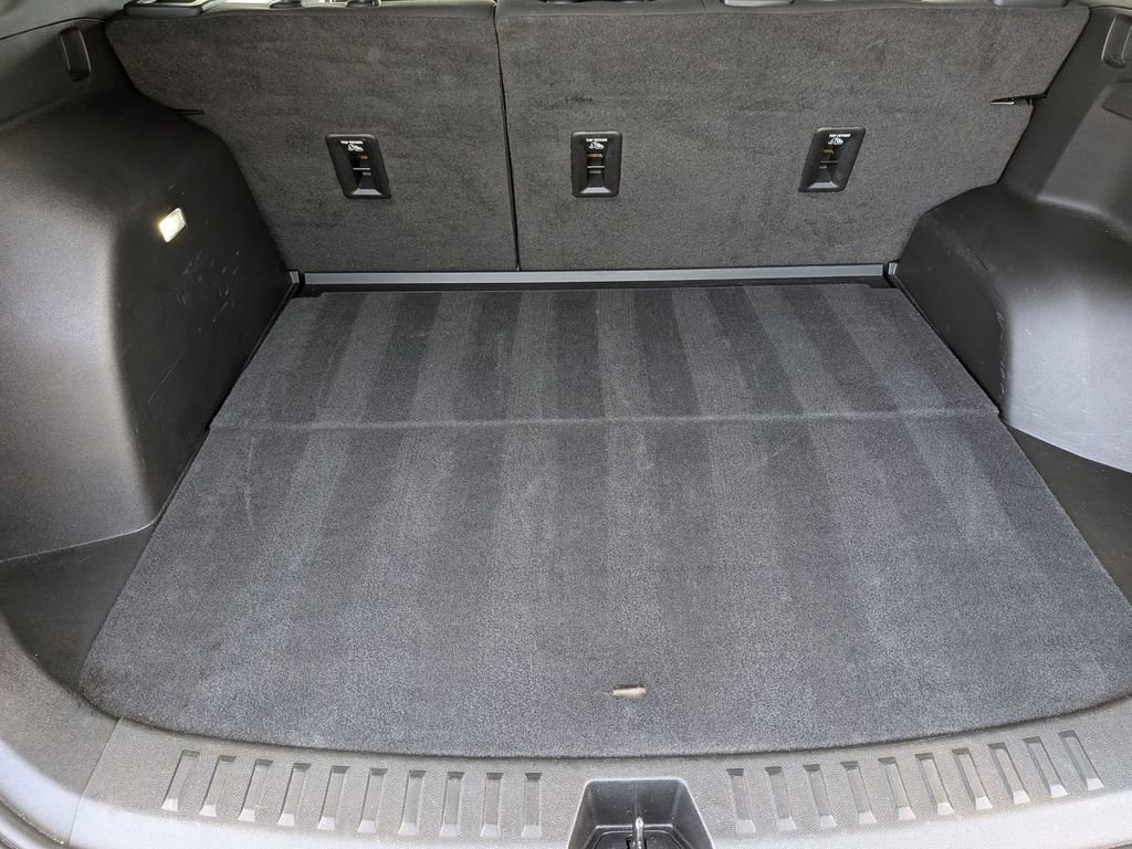 Used 2025 Chevrolet Equinox LT AWD/4WD image 26