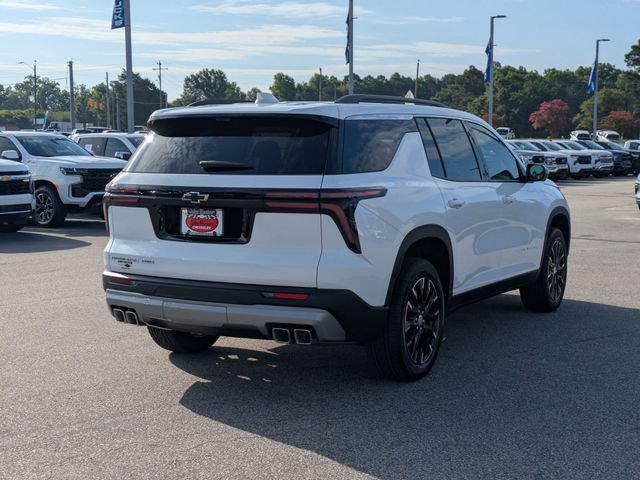New 2026 Chevrolet Traverse LT w/ Sun and Wheel Package AWD/4WD image 3