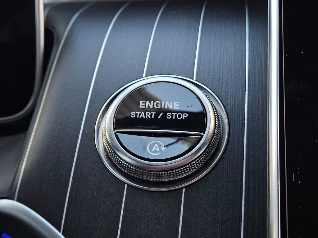 New 2026 Mercedes-Benz GLC 300 4MATIC image 23