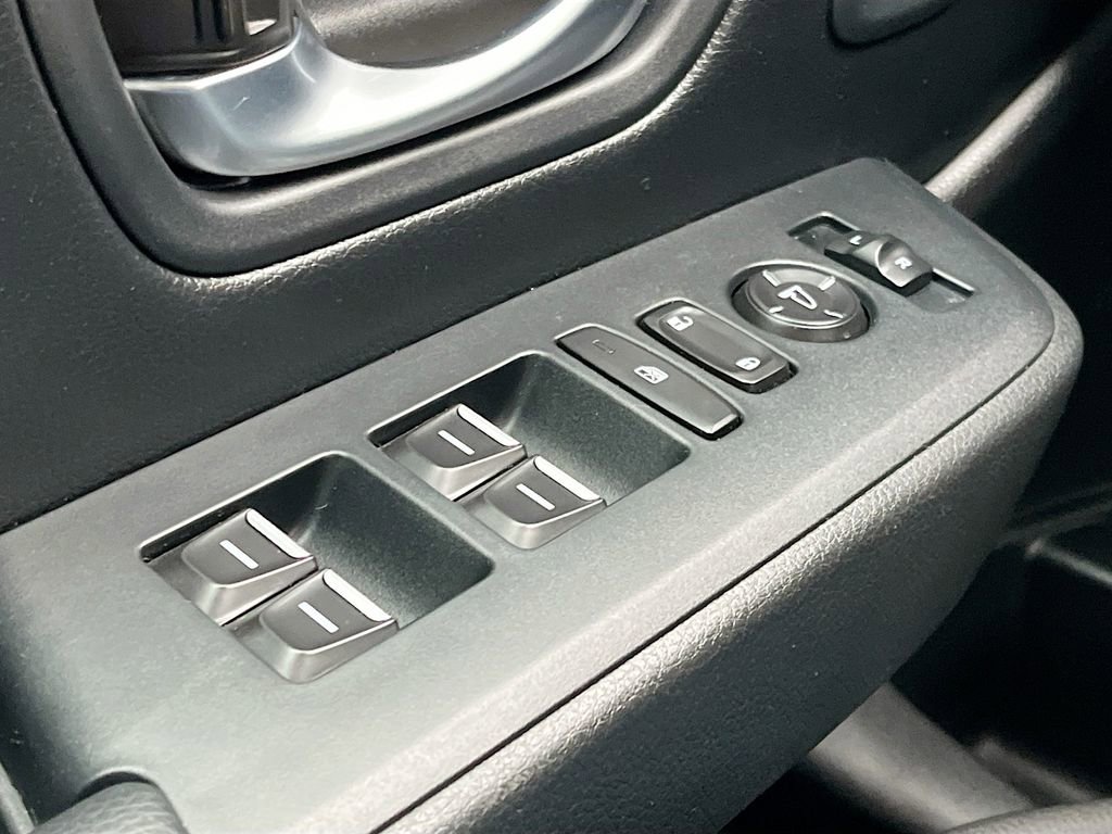 Used 2025 Honda Pilot EX-L image 17