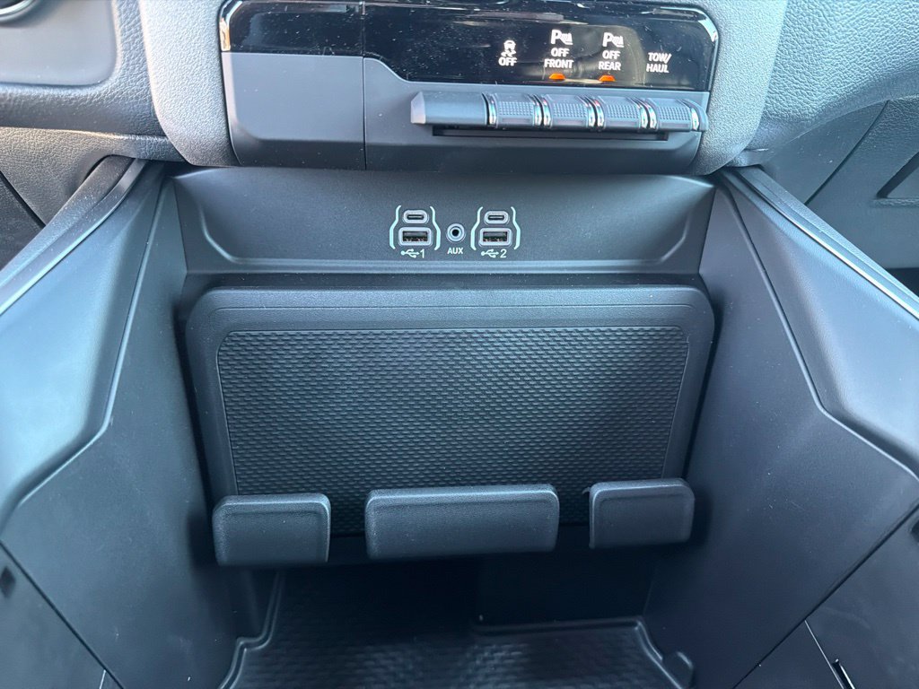New 2027 RAM 1500 Express AWD/4WD image 28