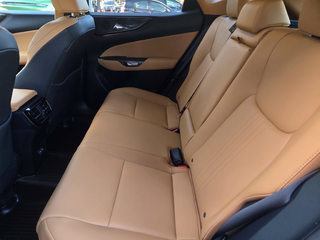Used 2025 Lexus NX 350h AWD w/ Accessory Package (2T) image 14