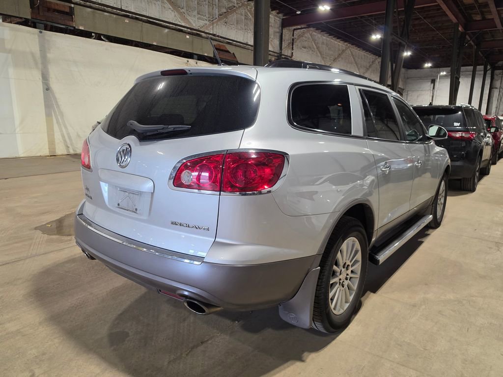 Used 2012 Buick Enclave FWD image 2