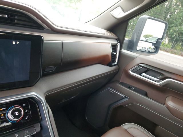 Used 2025 GMC Sierra 2500 Denali w/ Denali Reserve Package AWD/4WD image 26