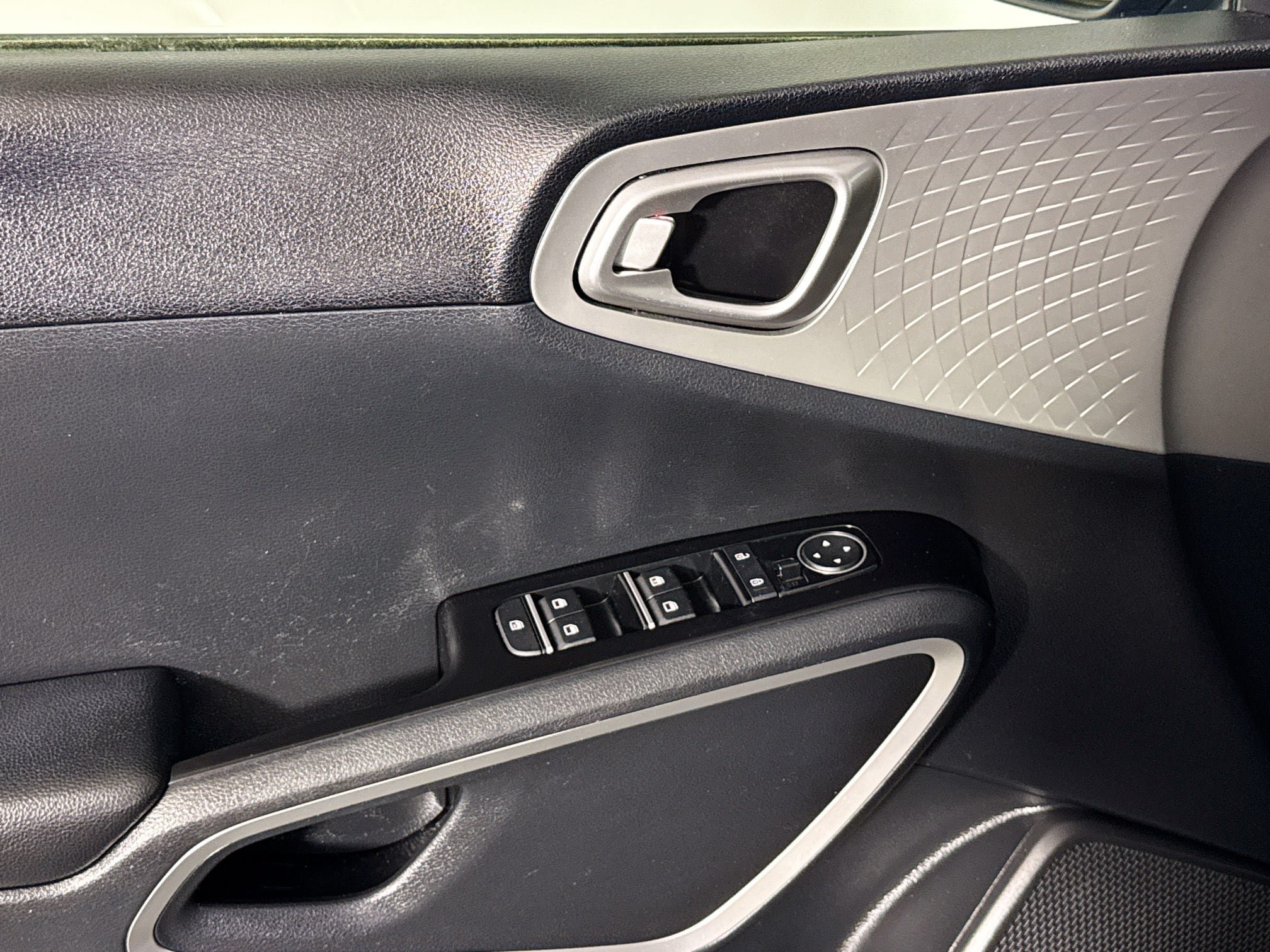 Used 2022 Kia Soul X-Line FWD image 16
