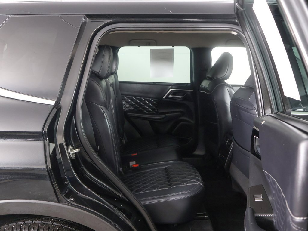 Used 2023 Mitsubishi Outlander SEL image 29