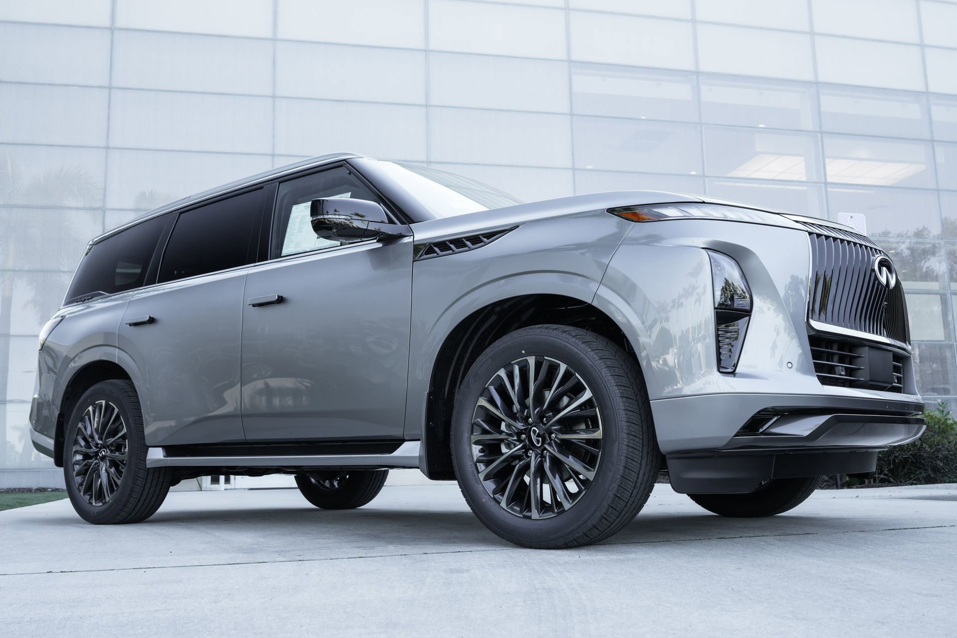 New 2026 INFINITI QX80 Autograph