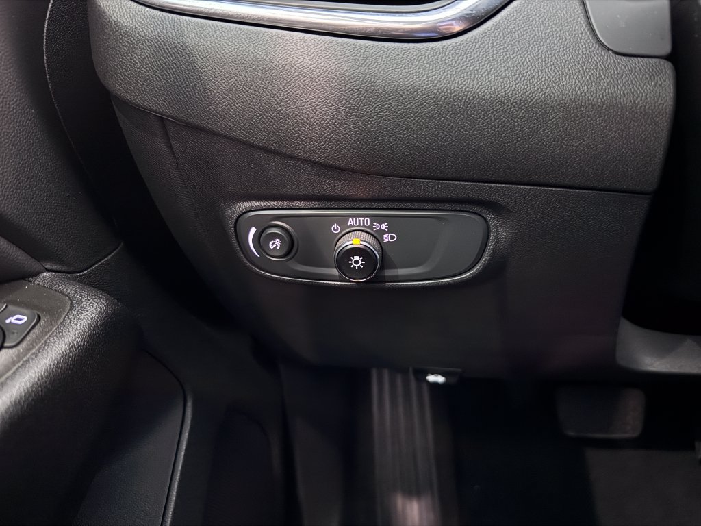 Certified 2023 Chevrolet Equinox LT AWD/4WD image 24