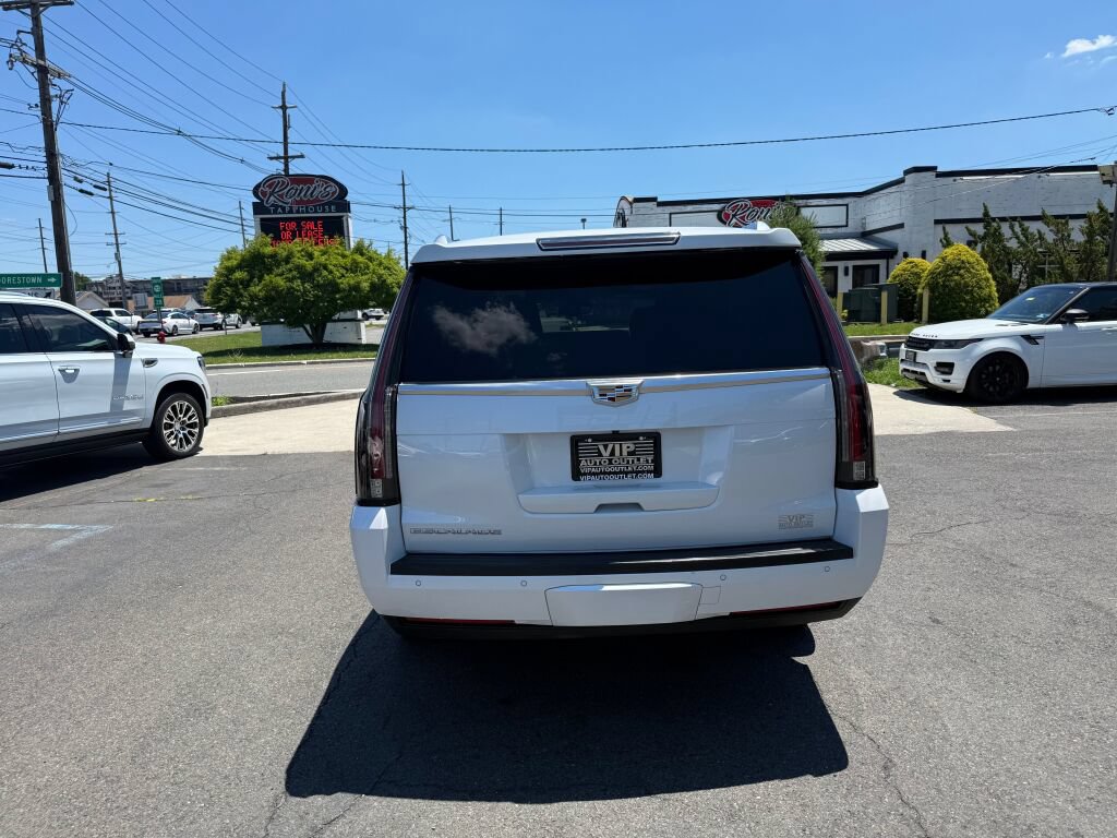 Used 2016 Cadillac Escalade ESV Luxury AWD/4WD image 6