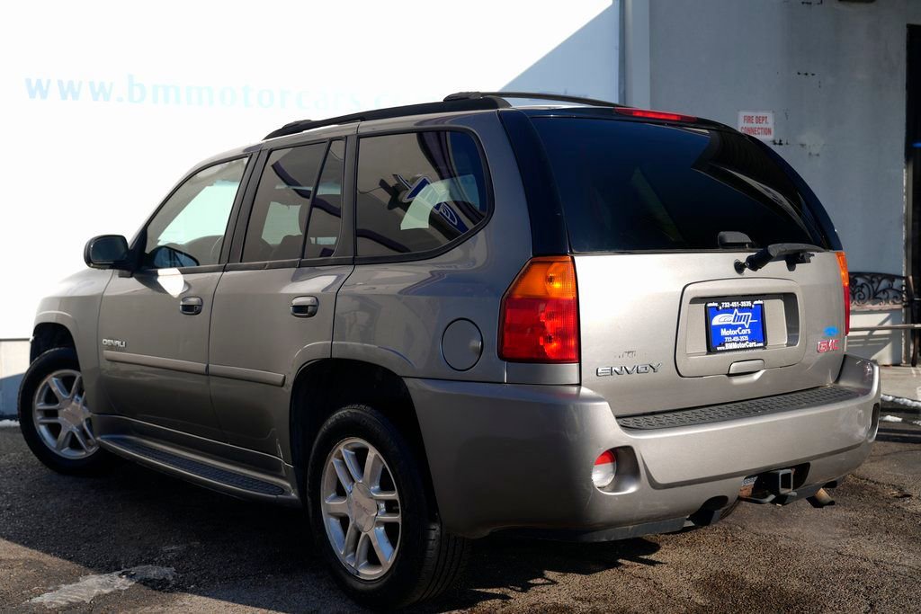 Used 2009 GMC Envoy Denali w/ Sun And 6-Disc Cd Package image 4