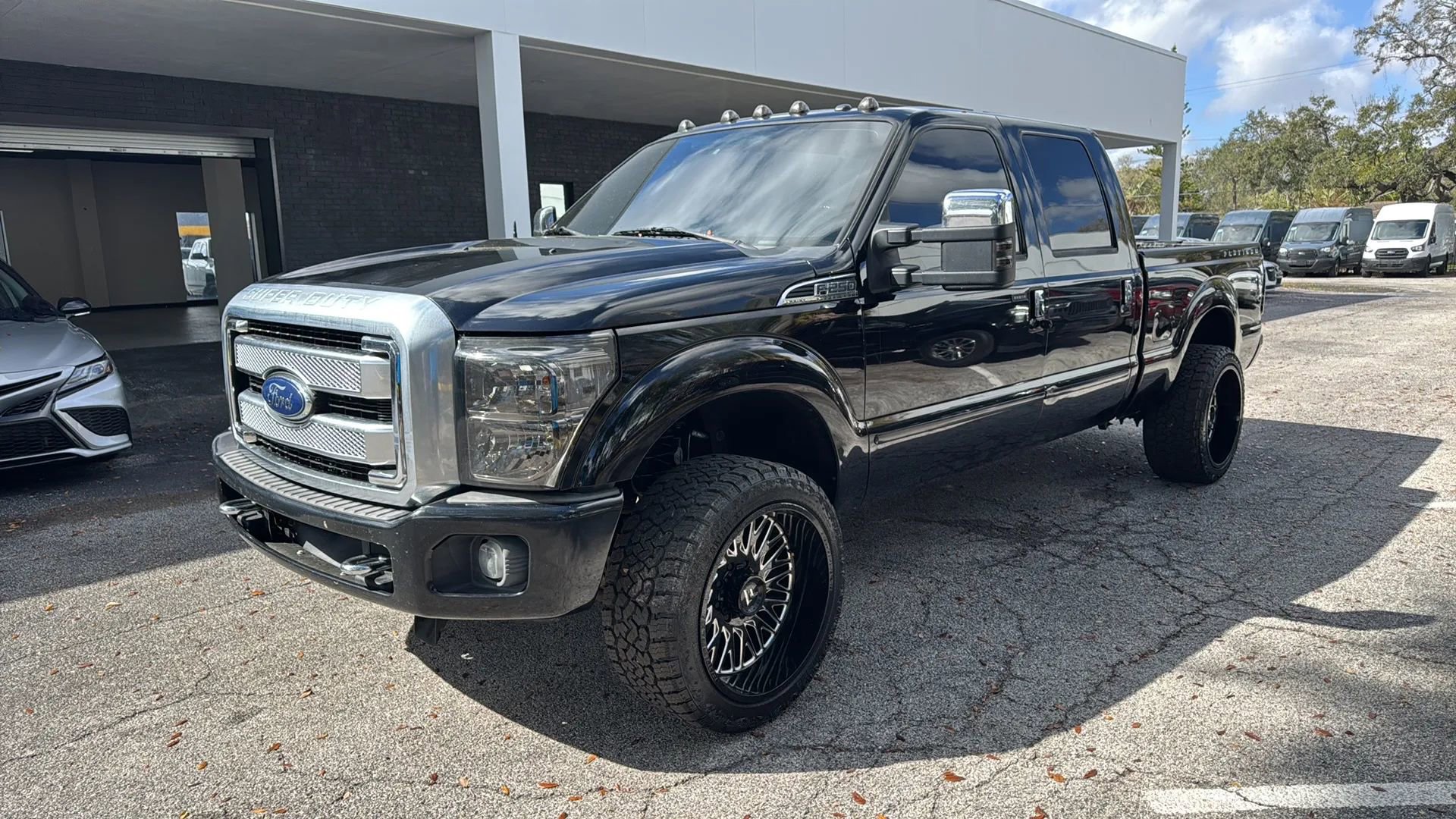 Used 2016 Ford F250 Platinum w/ FX4 Off-Road Package image 3