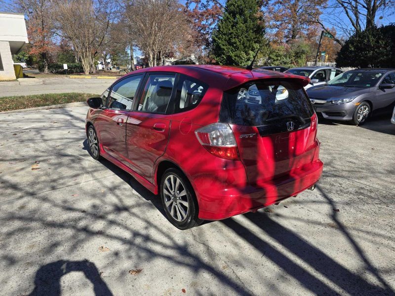 Used 2013 Honda Fit Sport image 3