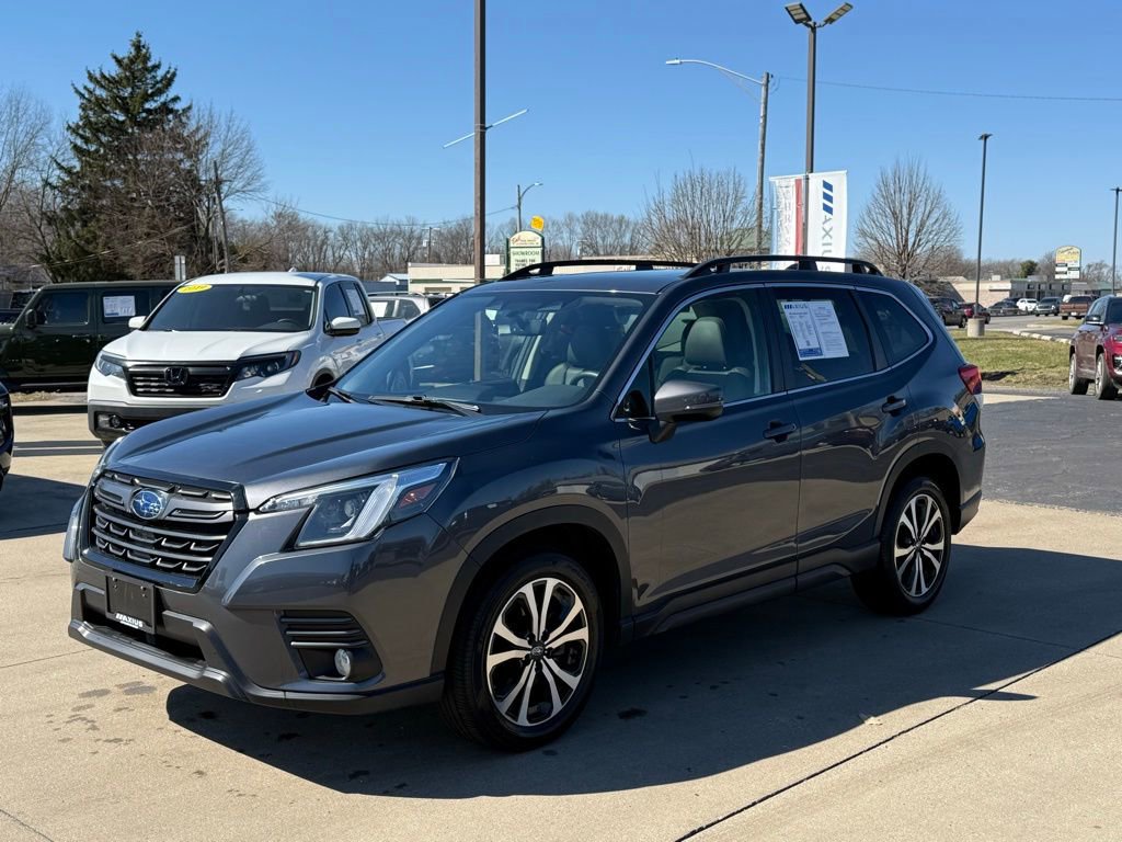 Used 2022 Subaru Forester Limited image 3