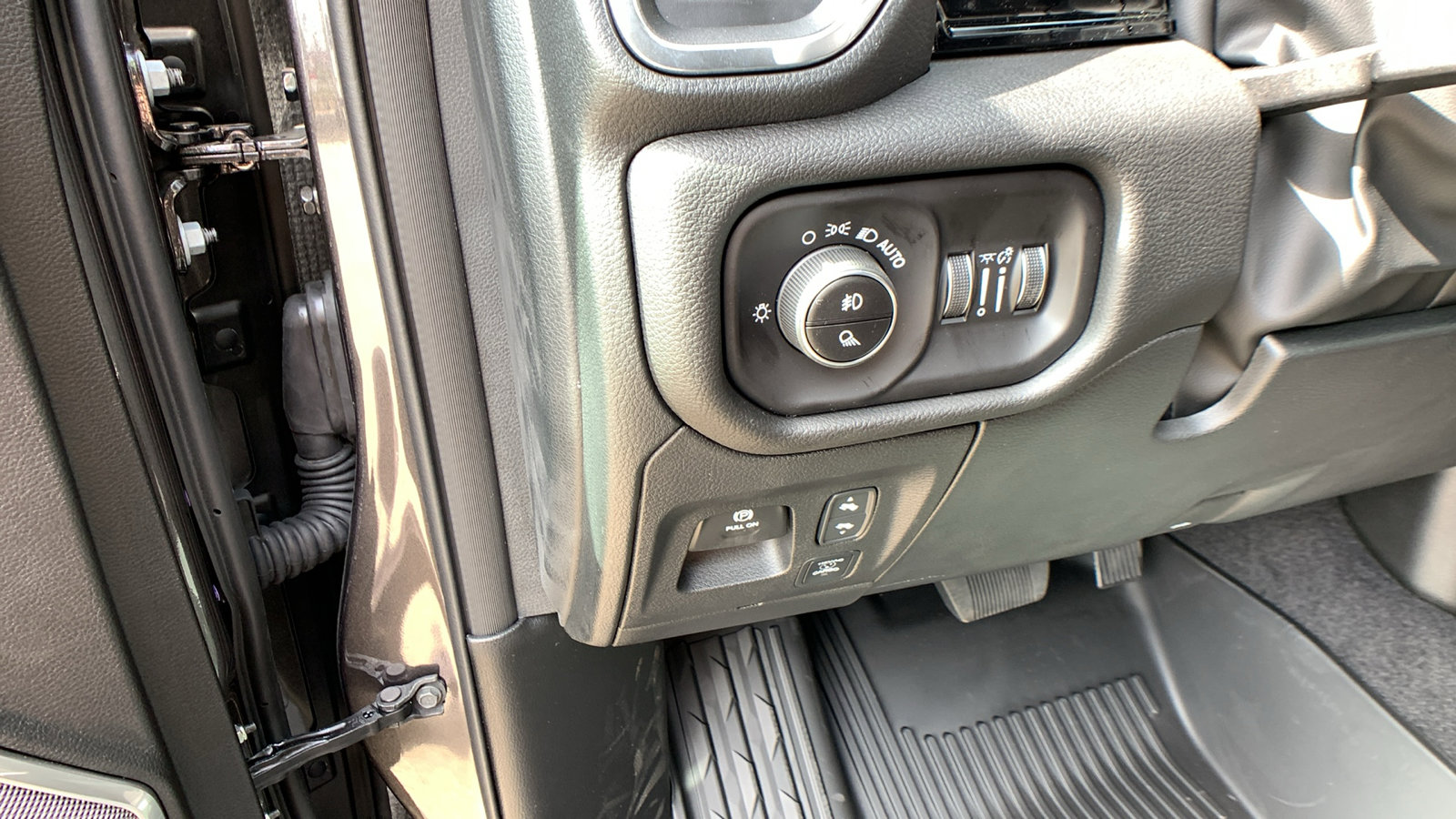 New 2026 RAM 1500 Laramie image 13