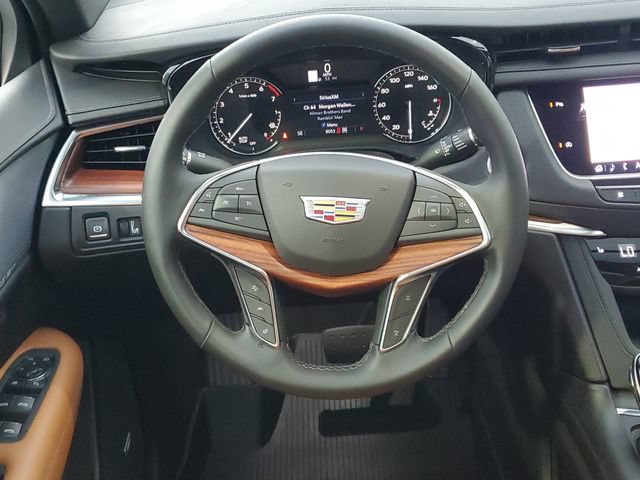 Used 2025 Cadillac XT5 Premium Luxury w/ LPO, Floor Liner Package AWD/4WD image 28