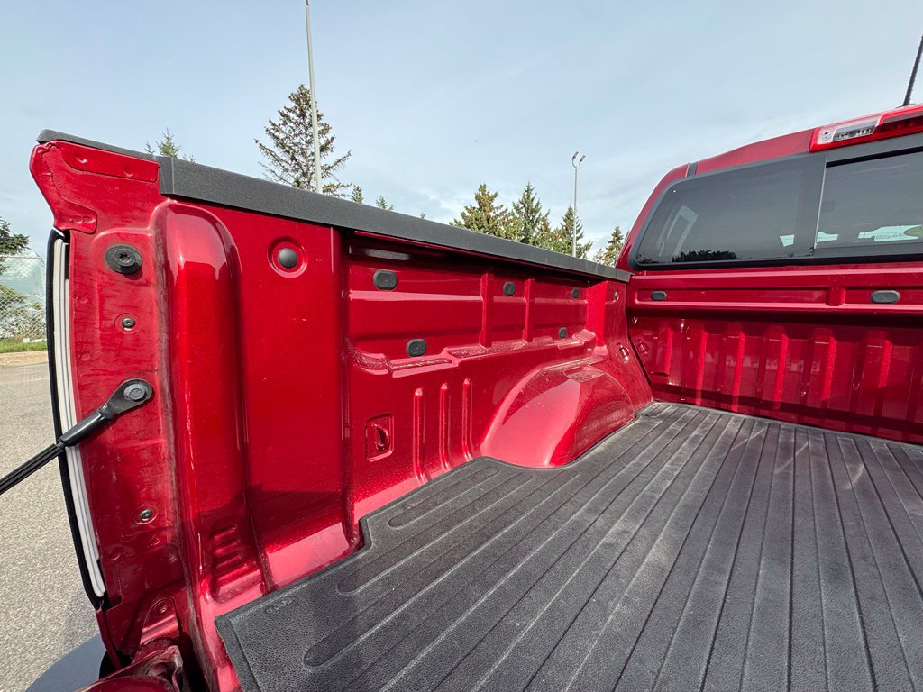 Used 2018 Chevrolet Colorado Z71 AWD/4WD image 14