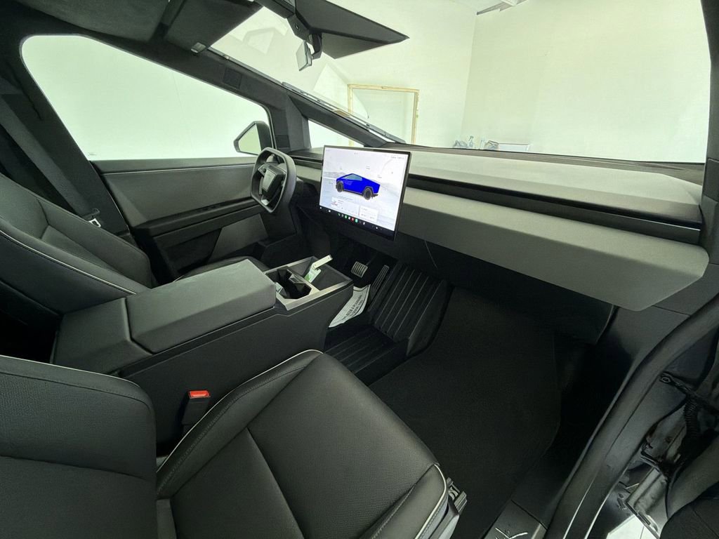 Used 2025 Tesla Cybertruck AWD Crew Cab image 29