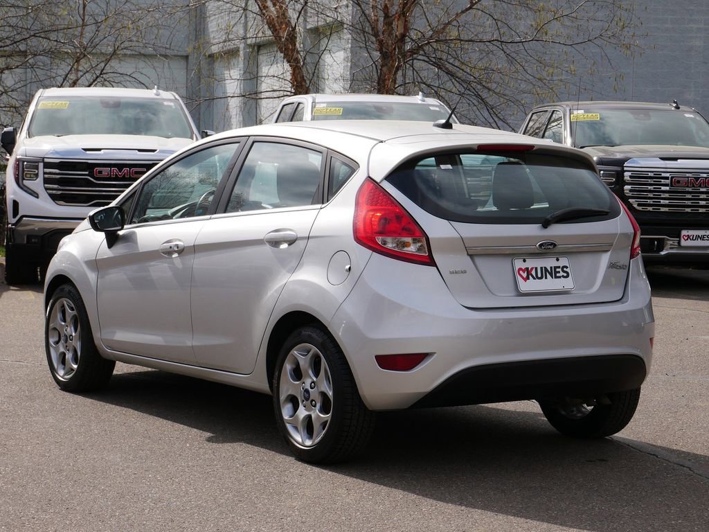 Used 2012 Ford Fiesta SES FWD image 6